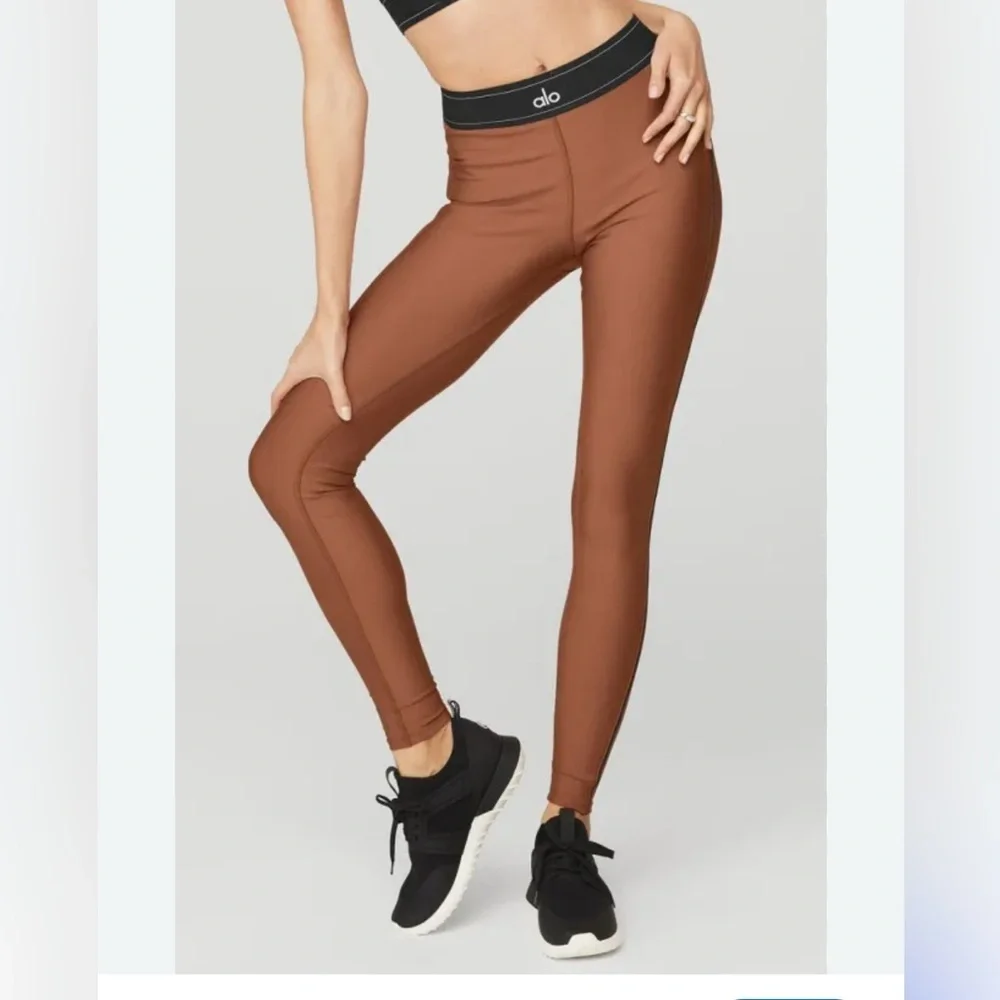 ALO Airlift High Waist Suit Up Legging rust